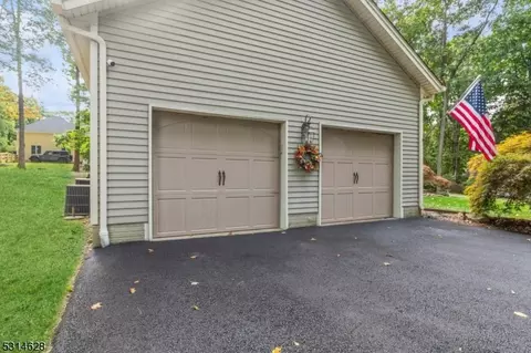 33 E Logan Rd, Randolph, NJ 07869 photo 37