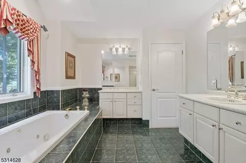 33 E Logan Rd, Randolph, NJ 07869 photo 24