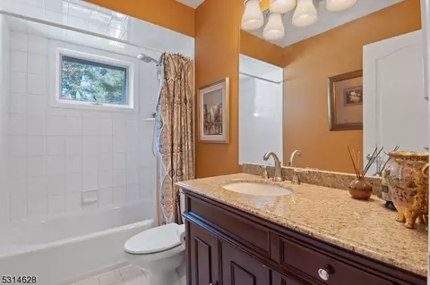 33 E Logan Rd, Randolph, NJ 07869 photo 28