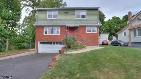 121 Warren St, Clifton, NJ 07013