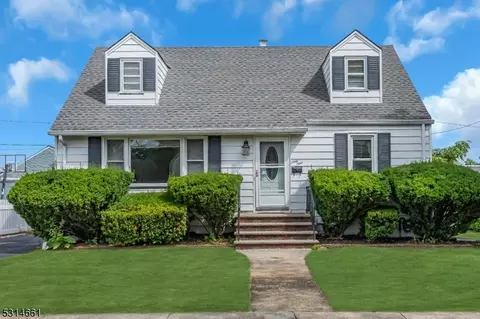 69 Rodney Ave, Somerset, NJ 08873