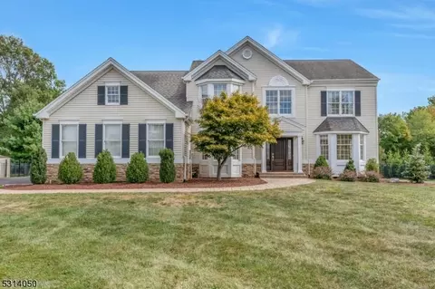 1016 Chambers Ct, Bridgewater, NJ 08807