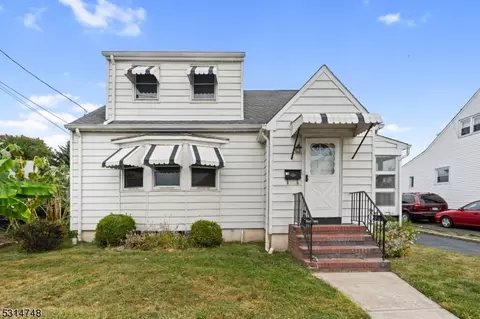 18 George St, Carteret, NJ 07008