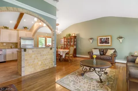 41 Hemlock Ter, Springfield, NJ 07081 photo 7
