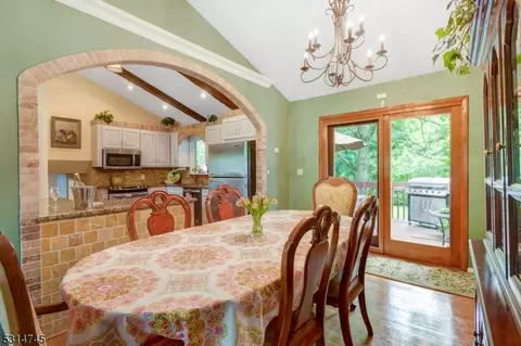41 Hemlock Ter, Springfield, NJ 07081 photo 21