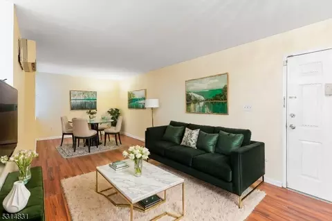 19-31 Lyons Ave #111, Newark, NJ 07112