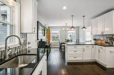 18 Grenada Pl, Montclair, NJ 07042 photo 13