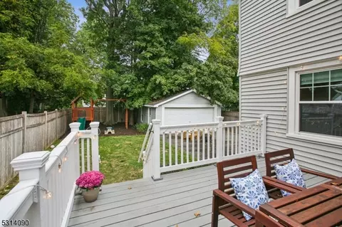 18 Grenada Pl, Montclair, NJ 07042 photo 35