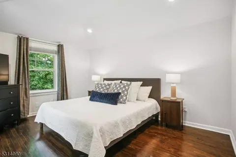 18 Grenada Pl, Montclair, NJ 07042 photo 27