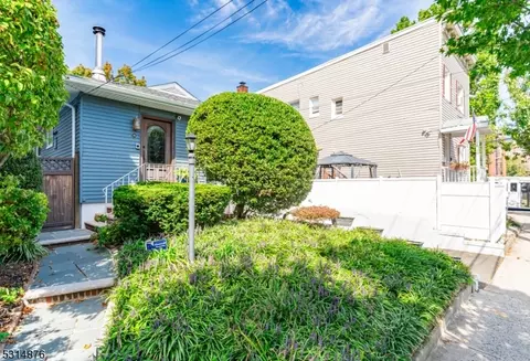 99 Magnolia St, Belleville, NJ 07109