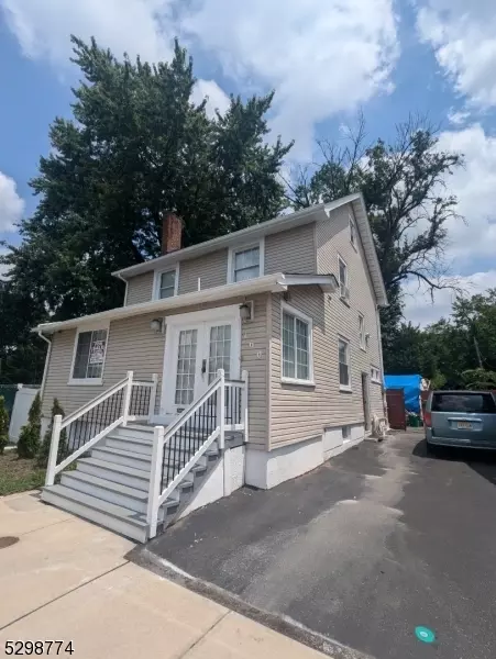 160 N Oraton Pkwy, East Orange, NJ 07017