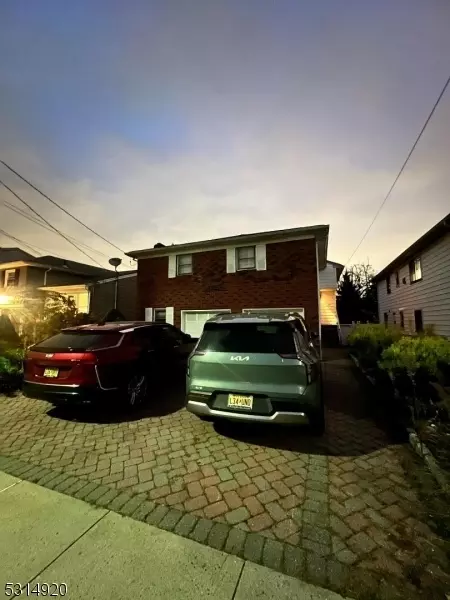 1017 Schleifer Rd, Hillside, NJ 07205