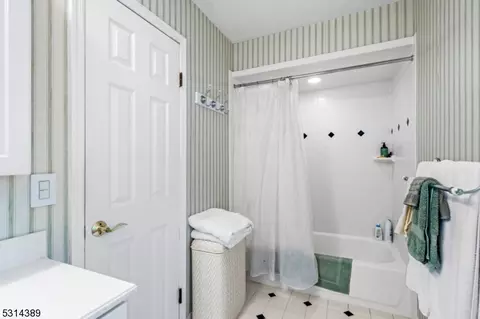17 Jay Dr, Randolph, NJ 07869 photo 17
