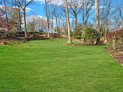17 Jay Dr, Randolph, NJ 07869 photo 3