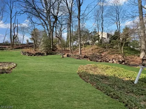 17 Jay Dr, Randolph, NJ 07869 photo 2