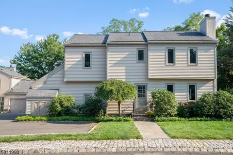 7 Somerset Hills Ct # E, Bernardsville, NJ 07924