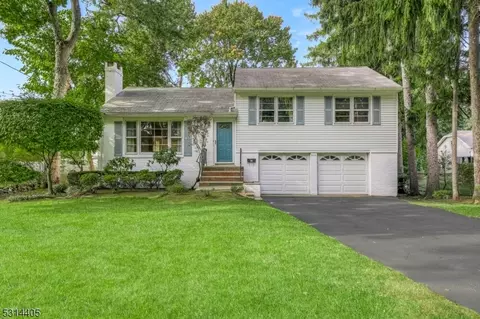 526 Ackerman Ave, Glen Rock, NJ 07452