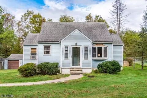 84 Wild Cat Rd, Franklin, NJ 07416