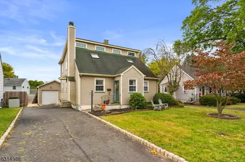 12 Coldevin Rd, Clark, NJ 07066 photo 2
