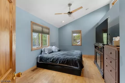 12 Coldevin Rd, Clark, NJ 07066 photo 28
