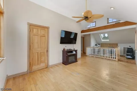 12 Coldevin Rd, Clark, NJ 07066 photo 25
