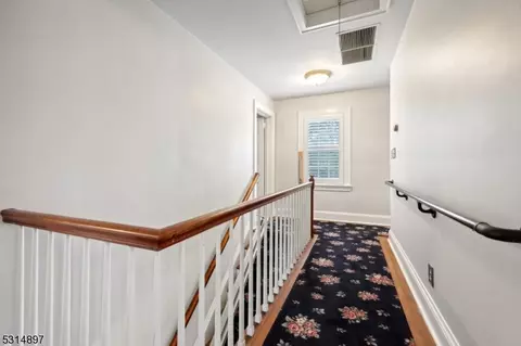 237 Forest Ave, Paramus, NJ 07652 photo 18