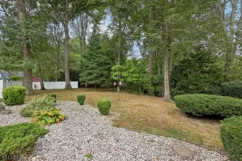 237 Forest Ave, Paramus, NJ 07652 photo 27