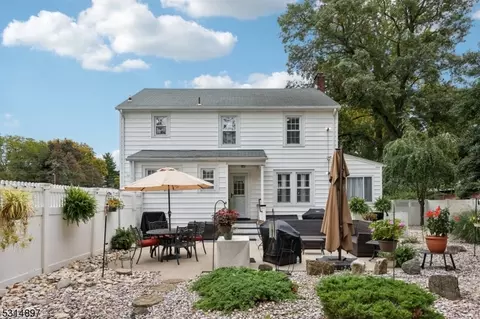 237 Forest Ave, Paramus, NJ 07652 photo 26
