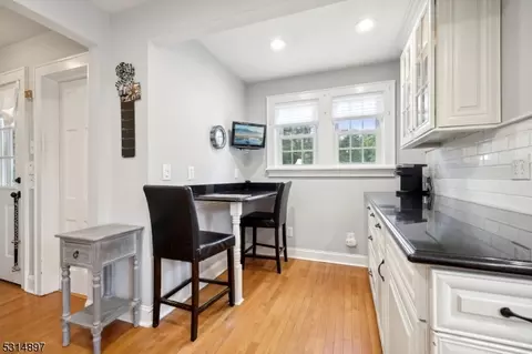 237 Forest Ave, Paramus, NJ 07652 photo 13
