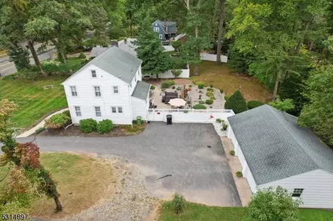237 Forest Ave, Paramus, NJ 07652 photo 29