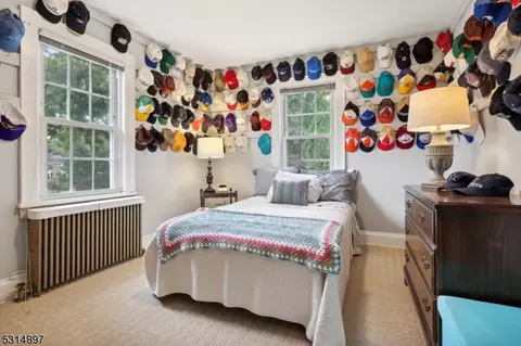 237 Forest Ave, Paramus, NJ 07652 photo 23