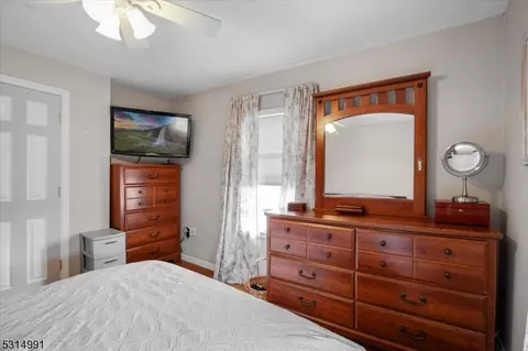 25 Burnside Pl, Haskell, NJ 07420 photo 22