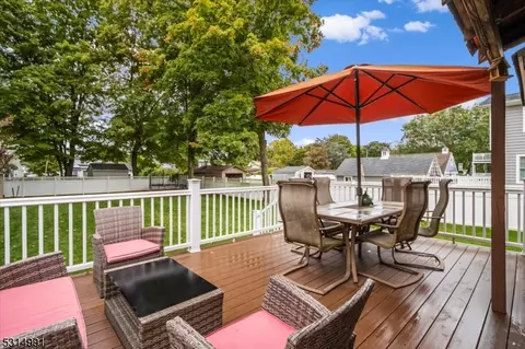 25 Burnside Pl, Haskell, NJ 07420 photo 24