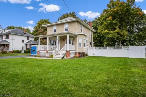 25 Burnside Pl, Haskell, NJ 07420