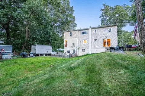 223 Jackson Ave, Rockaway Twp, NJ 07866