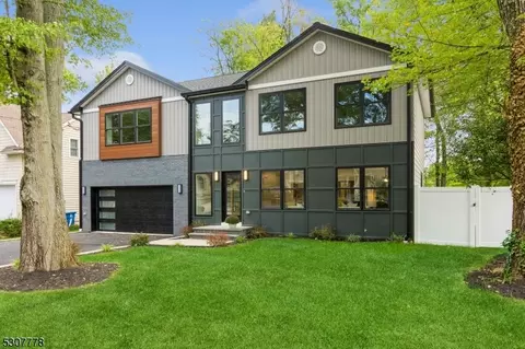 238 Oak Tree Rd, Mountainside, NJ 07092