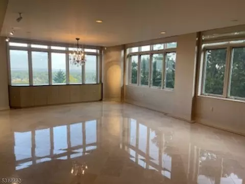 616 S Orange Ave UNIT 4C, Maplewood Twp, NJ 07040