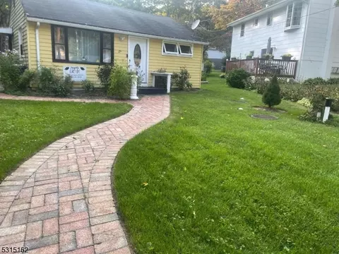 6 Shenandoah Cres, Wharton, NJ 07885