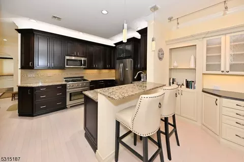 8003 Brittany Dr, Wayne, NJ 07470 photo 5