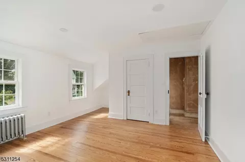8 Orchard Rd, Middlesex, NJ 08846 photo 16