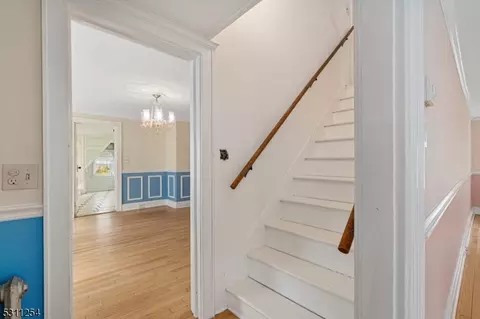 8 Orchard Rd, Middlesex, NJ 08846 photo 8