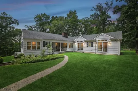 141 Lake Rd, Bernards, NJ 07920
