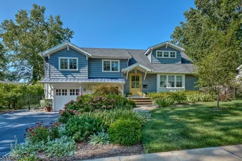 55 Dogwood Rd, Morristown, NJ 07960