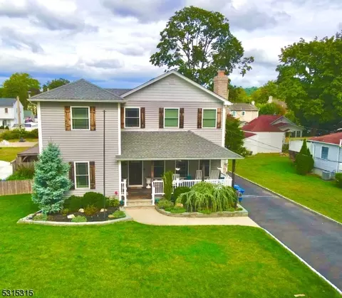 25 Schuyler Ave, Pompton Lakes, NJ 07442