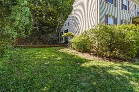 Exterior - 39 Springhill Rd, Randolph, NJ 07869 photo 9 of 11