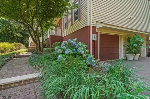 Exterior - 39 Springhill Rd, Randolph, NJ 07869 photo 10 of 11