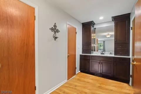 Entry Way - 39 Springhill Rd, Randolph, NJ 07869 photo 2 of 5
