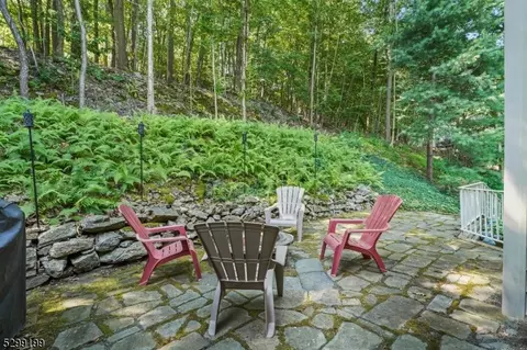 Exterior - 39 Springhill Rd, Randolph, NJ 07869 photo 7 of 11
