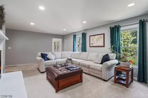 Living - 39 Springhill Rd, Randolph, NJ 07869 photo 1 of 2