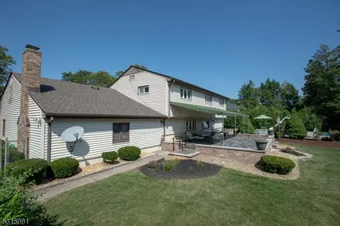 31 Augusta Dr, Wayne, NJ 07470 photo 5